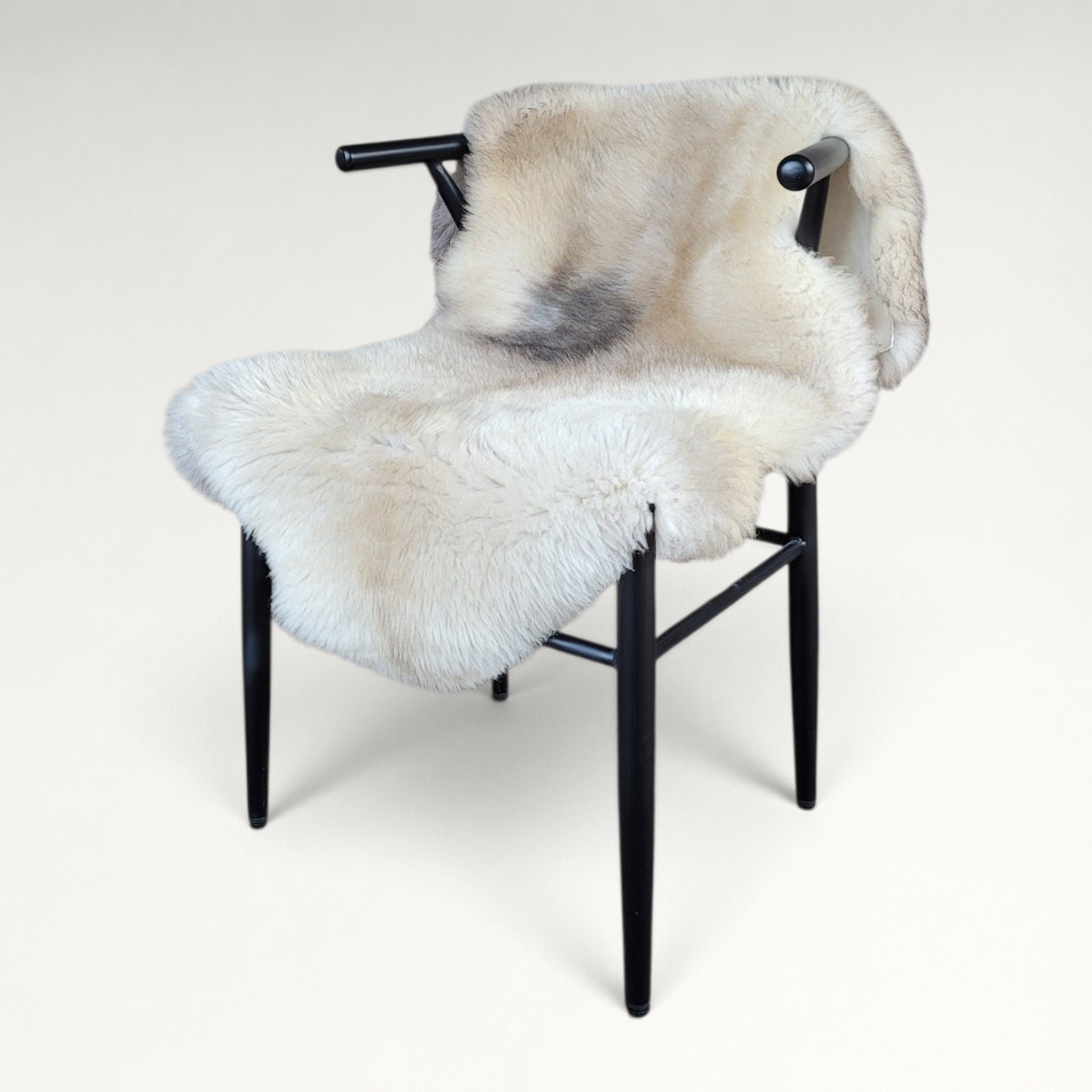 Rare German Sheepskin Distinctive Rustic Texture 46″ × 31″ - Image 4
