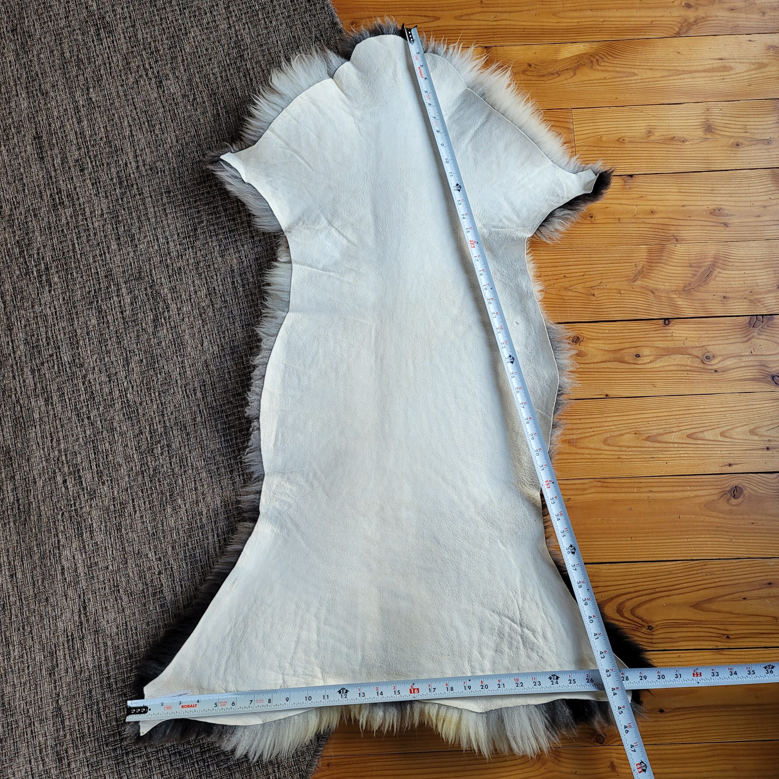 Rare German Sheepskin Narrow-Profile Rustic Hide 46″ × 30″ - Image 6